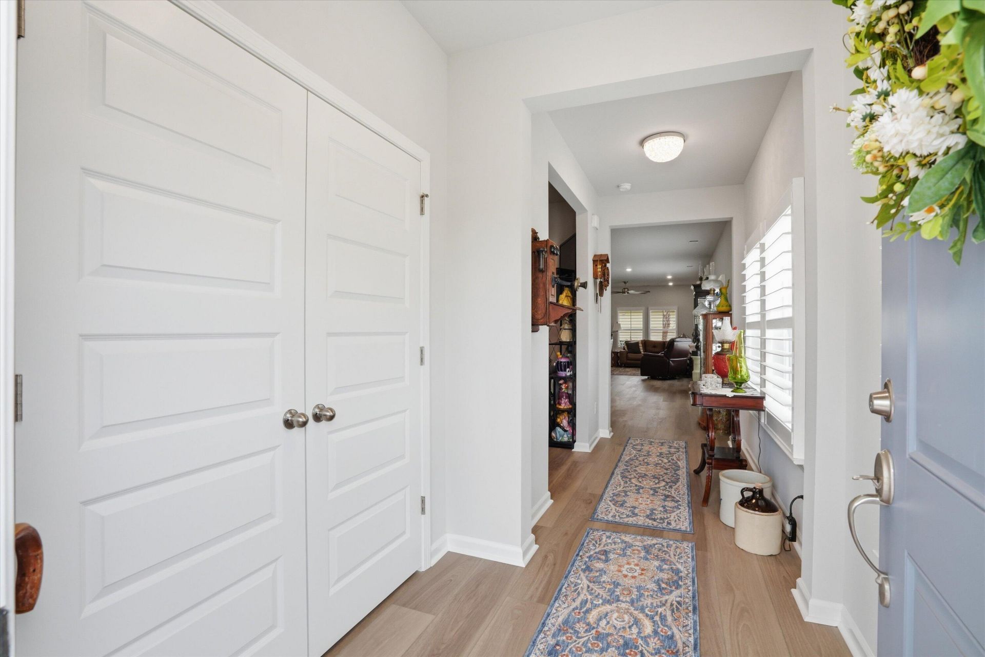 101 Barker Street Photo 5