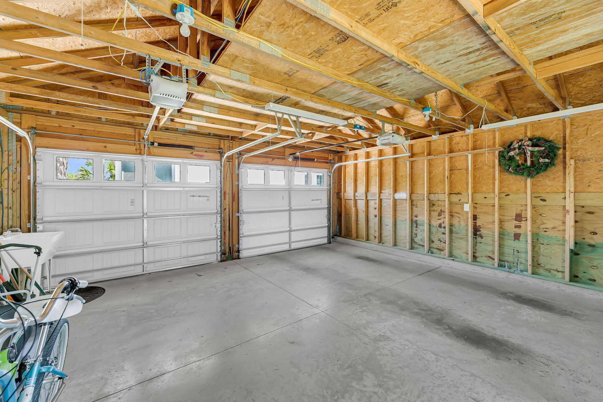 103 Nutmeg Way Photo 32