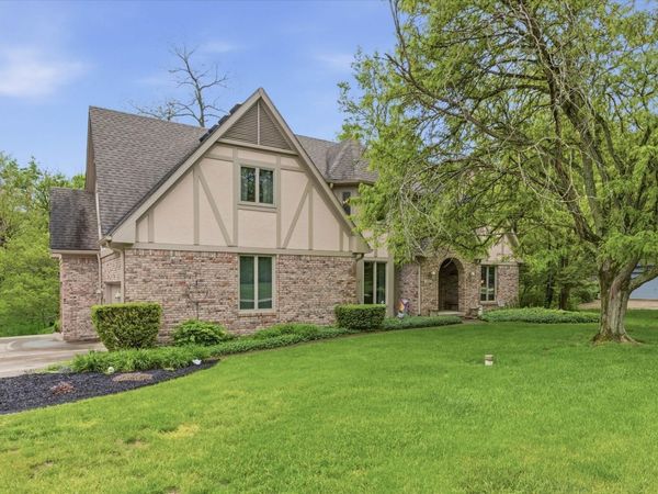 1353 Bur Oak Court, Avon, IN 46123