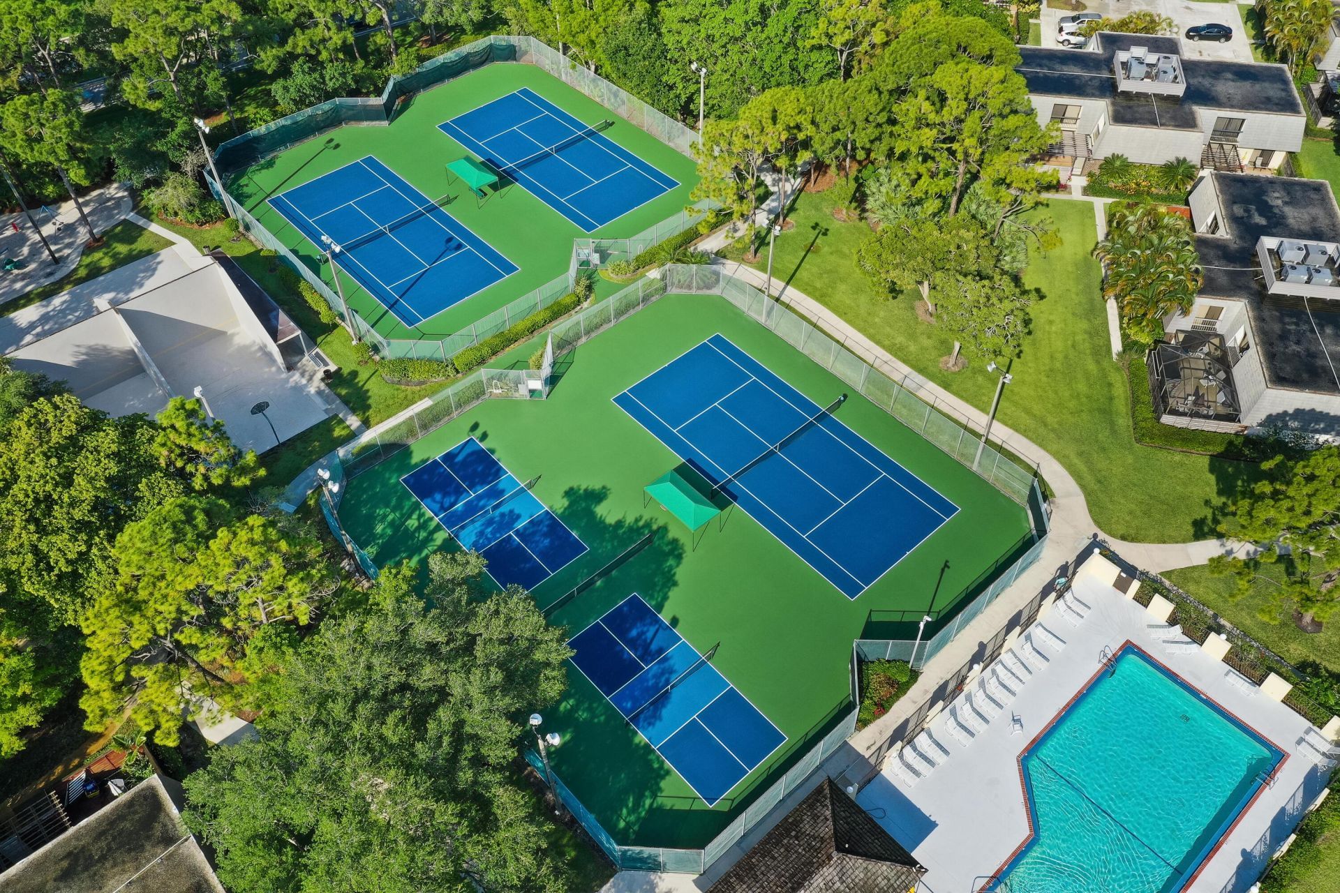 527 5th Terrace, Palm Beach Gardens, FL 33418 Photo