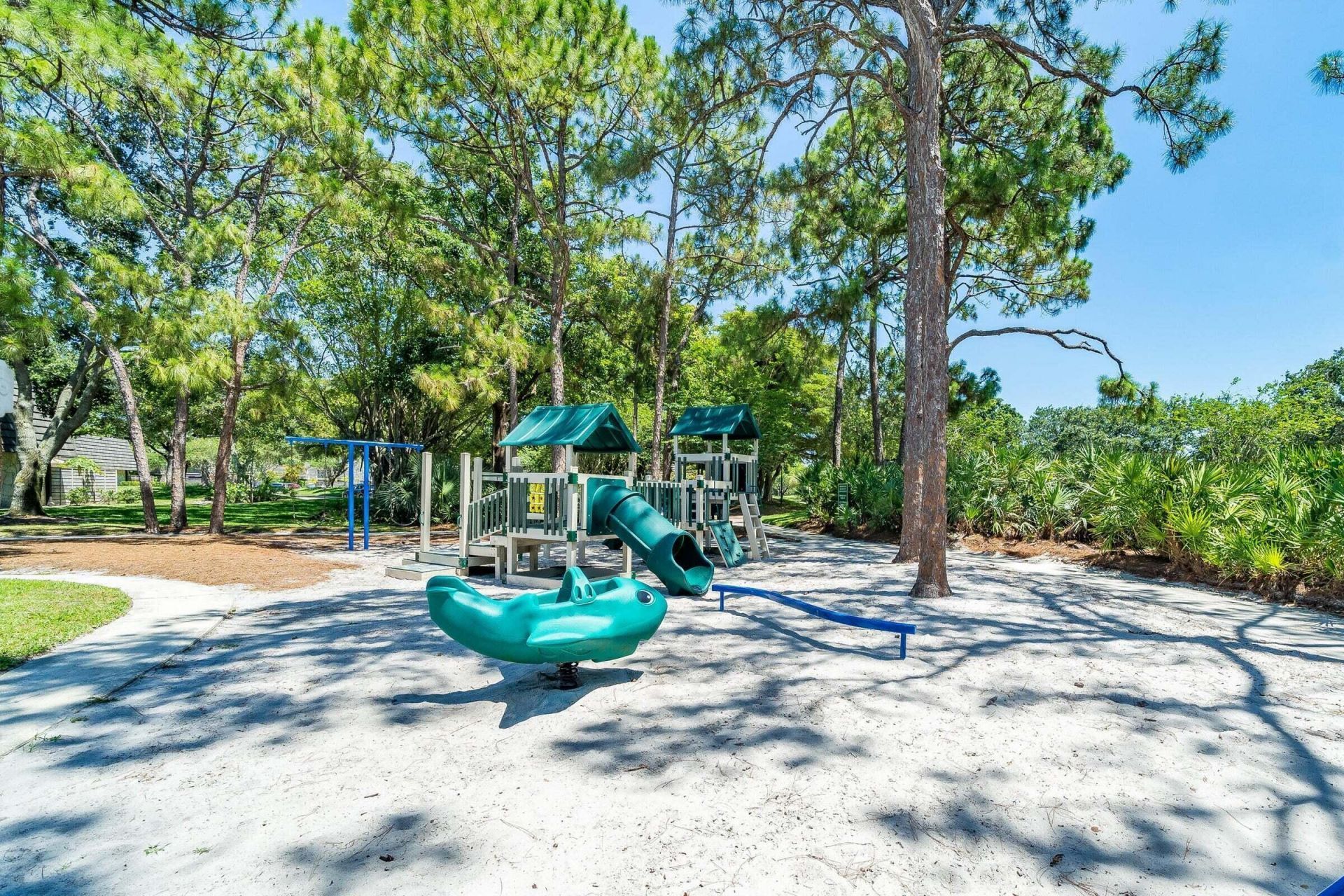527 5th Terrace, Palm Beach Gardens, FL 33418 Photo