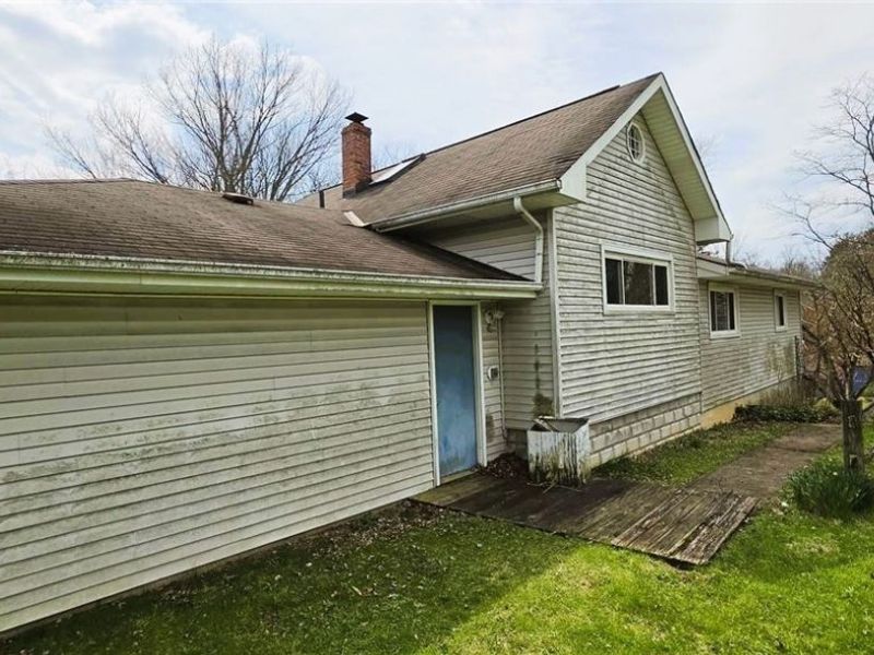 105 Mapledale Avenue , Bedford, OH 44146 Photo 4
