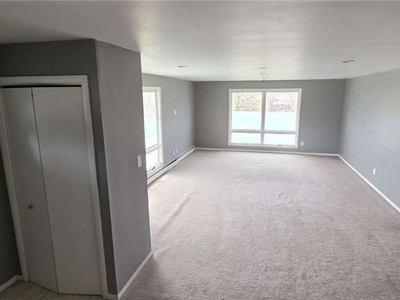 105 Mapledale Avenue , Bedford, OH 44146 Photo 5