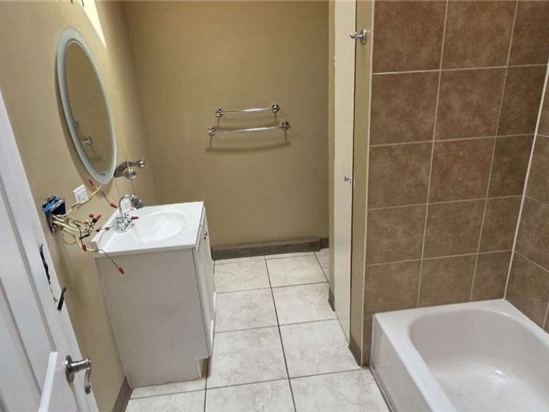 105 Mapledale Avenue , Bedford, OH 44146 Photo 7