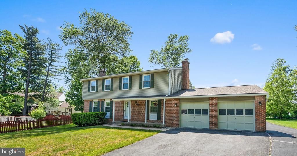 104 Deerwood Court, Sterling, VA 20164 Main Photo