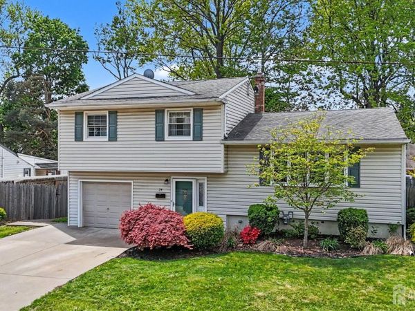 24 Moryan Road , Edison, NJ 08817