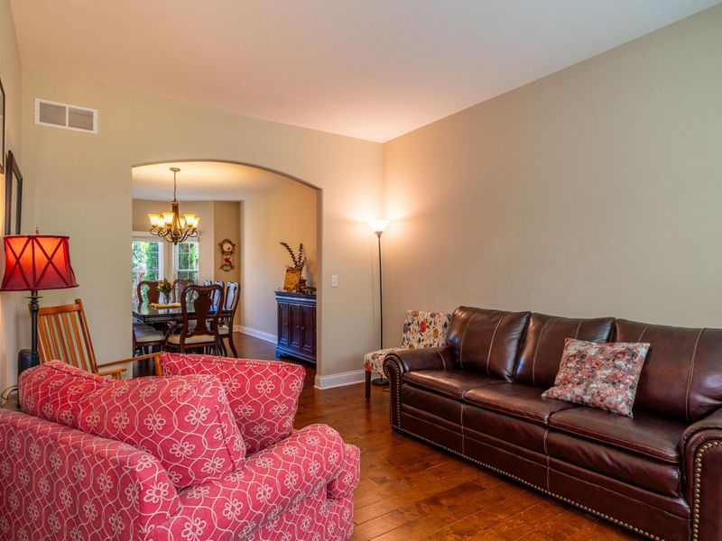636 Brookmeade Court, Beavercreek, OH 45434 Photo 4