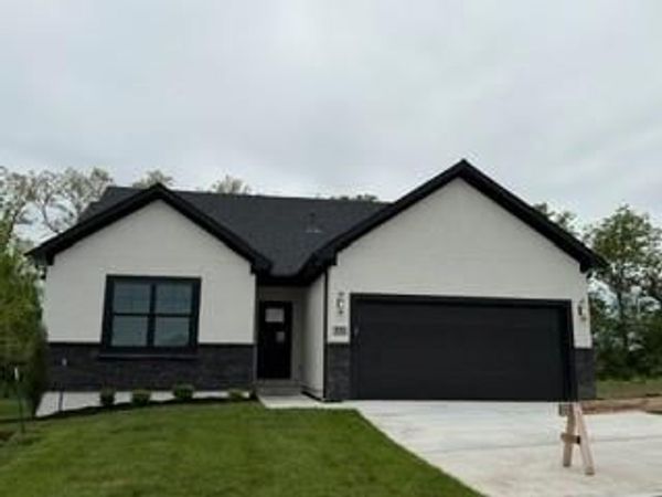 6402 NW 96th Terrace, Kansas City, MO 64153