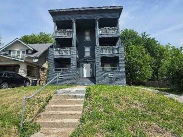 3300 E Linwood Boulevard, Kansas City, MO 64128