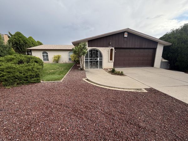 13012 Blackstone Road NE, Albuquerque, NM 87111