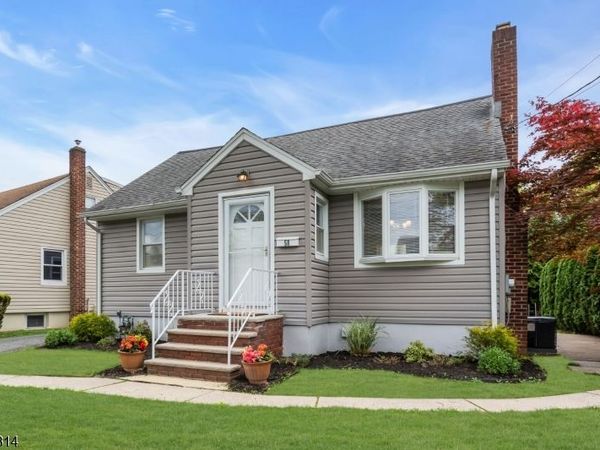 58 Locust Dr, Kenilworth, NJ 07033