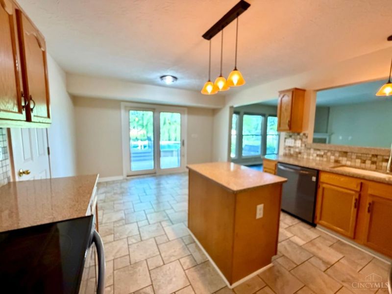 109 Zachary Drive, Williamsburg Township, OH 45176 Photo 4