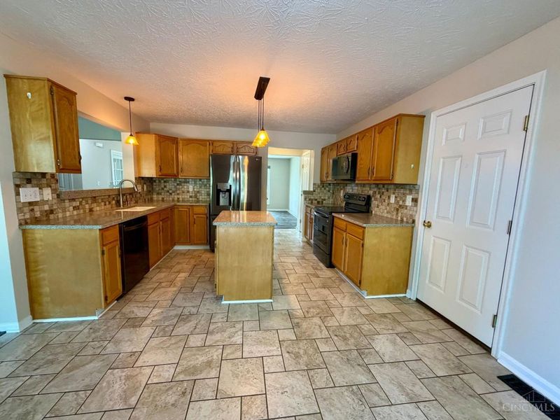 109 Zachary Drive, Williamsburg Township, OH 45176 Photo 6