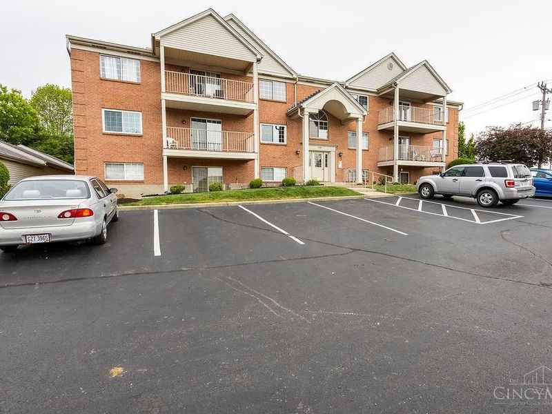 5769 Cheviot Road, Unit 2A, Cincinnati, OH 45247 Photo 2