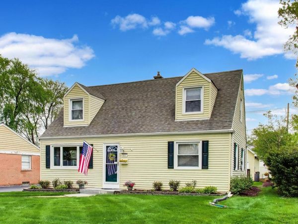817 S Spring Road , Elmhurst, IL 60126