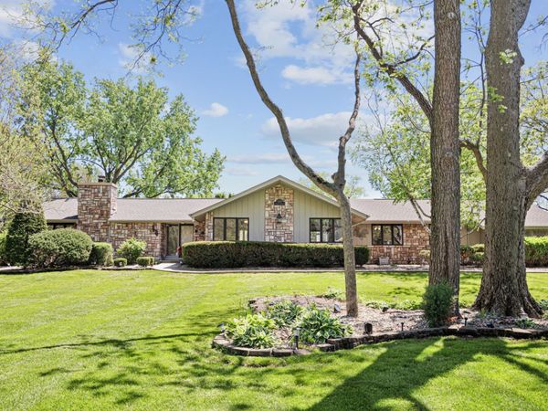 940 Milton Bridge , Frankfort, IL 60423