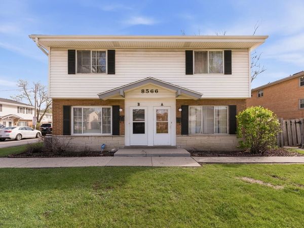 8566 Appleton AVENUE, Unit B, Milwaukee, WI 53225