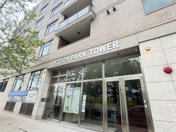 13229 Blossom Avenue , Unit 5H, Flushing, NY 11355