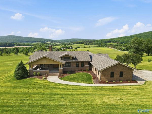 131 Keiffer Circle, New Market, AL 35761