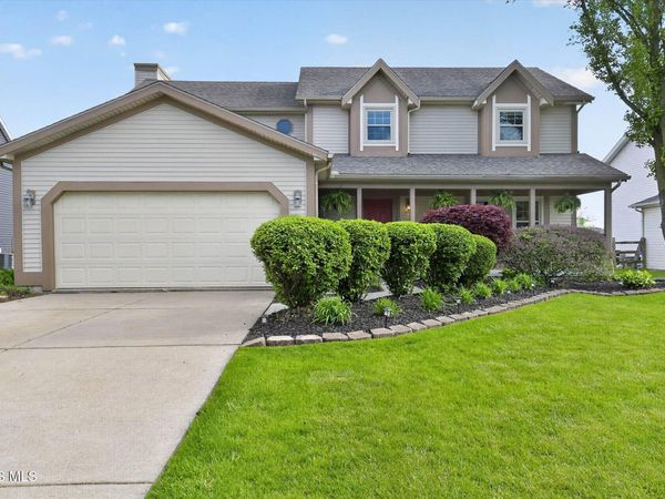 1880 Lexington Drive, Perrysburg, OH 43551