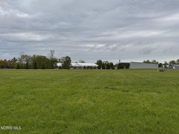 901 Stonehedge Drive, Bryan, OH 43506