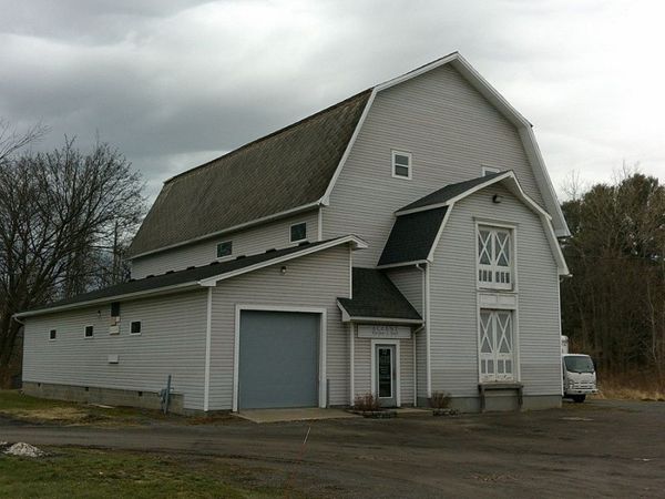 72 Railroad Avenue , Hamlin, NY 14464