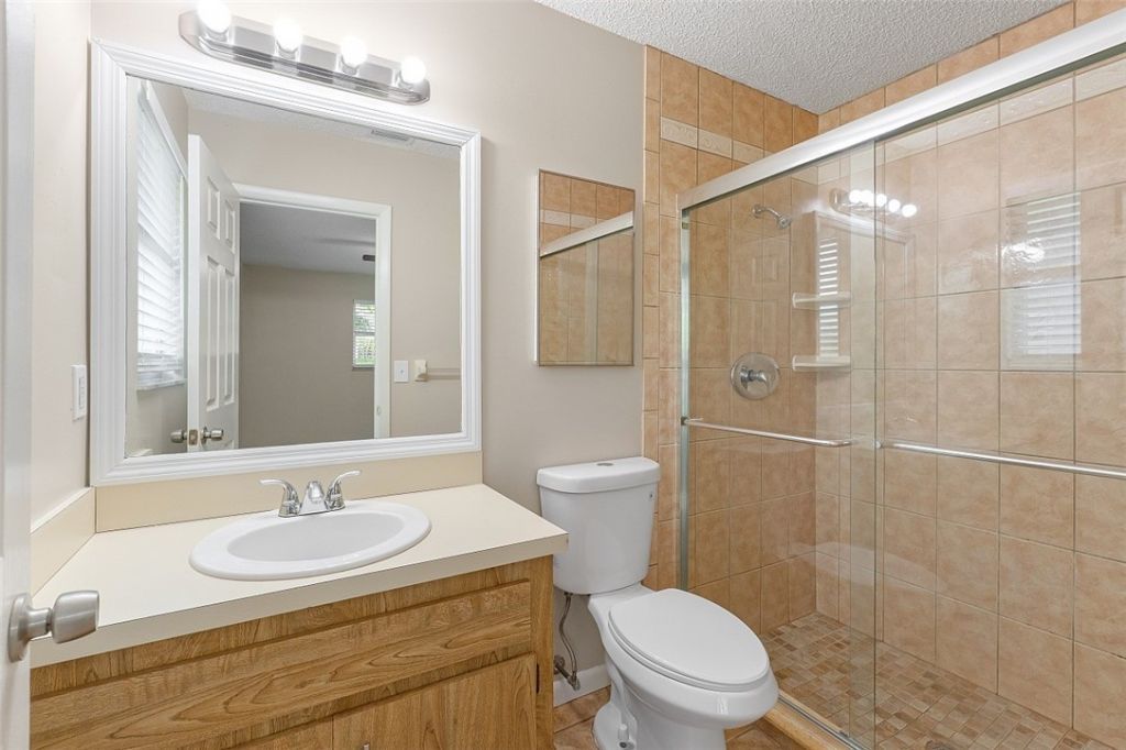 16 45th Avenue, Vero Beach, FL 32968 Photo