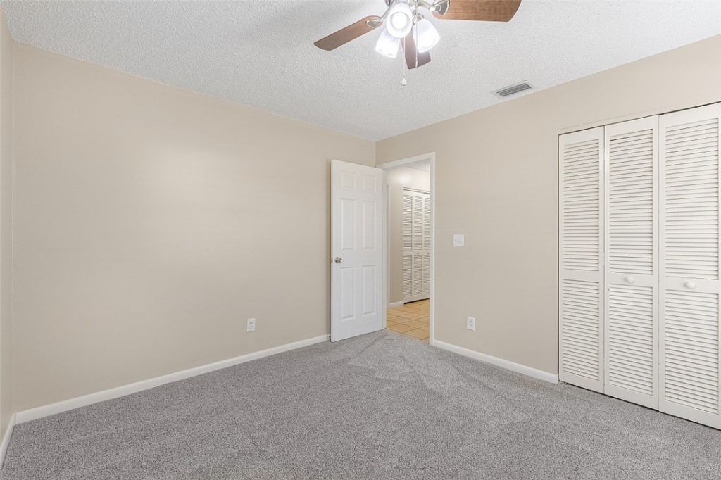 16 45th Avenue, Vero Beach, FL 32968 Photo