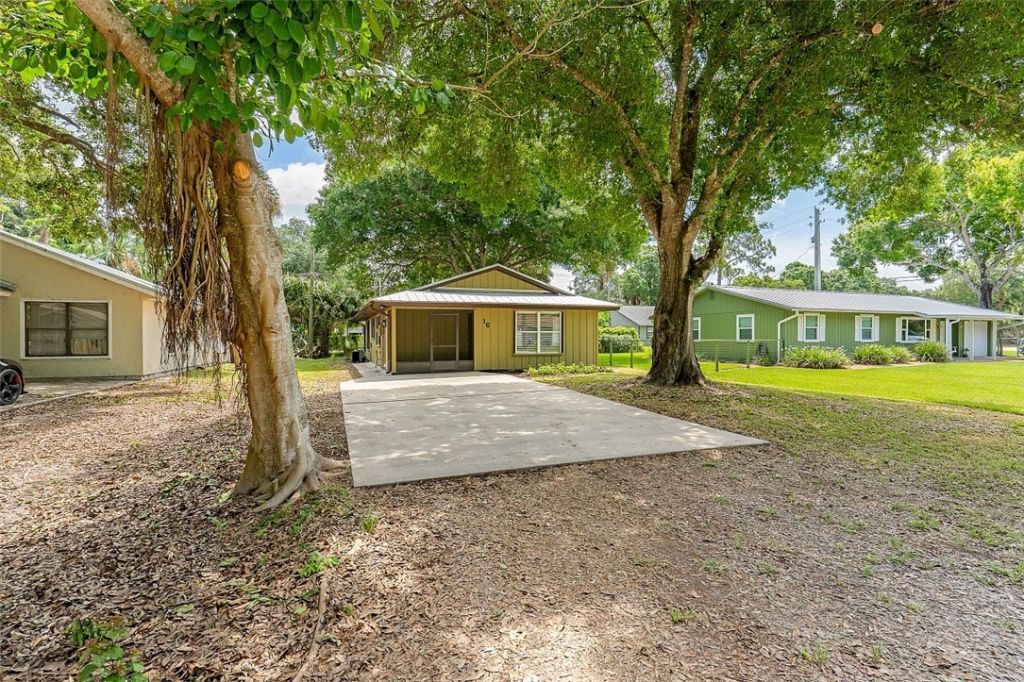 16 45th Avenue, Vero Beach, FL 32968 Photo