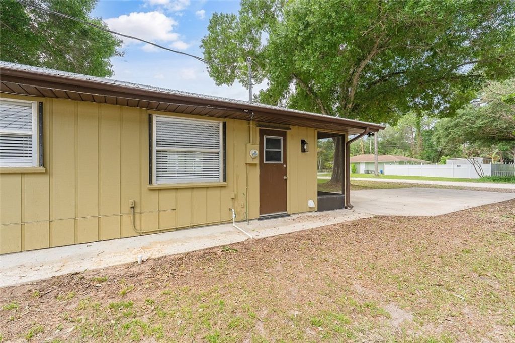 16 45th Avenue, Vero Beach, FL 32968 Photo