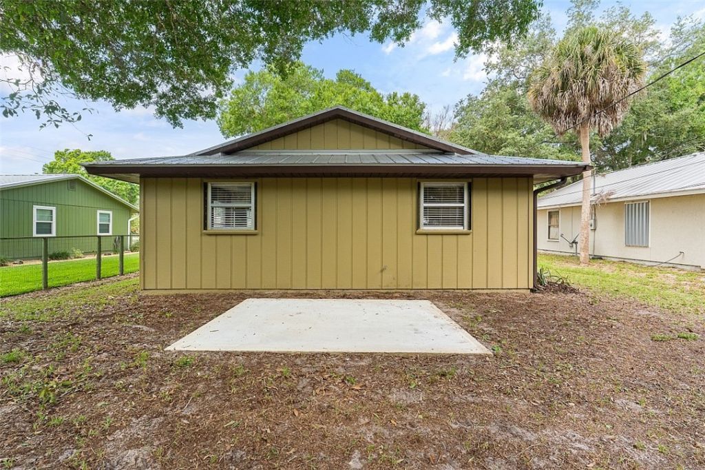 16 45th Avenue, Vero Beach, FL 32968 Photo
