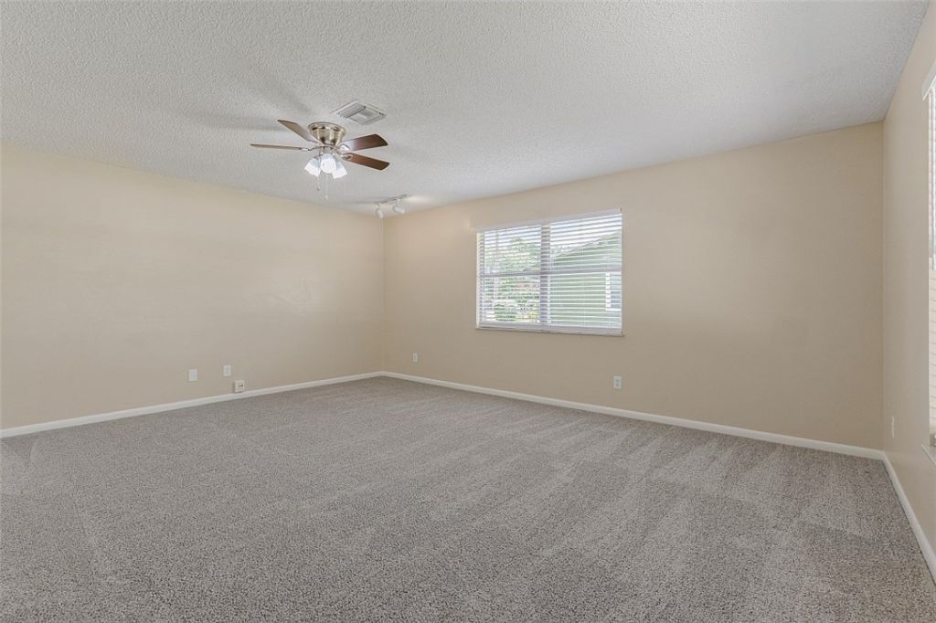 16 45th Avenue, Vero Beach, FL 32968 Photo