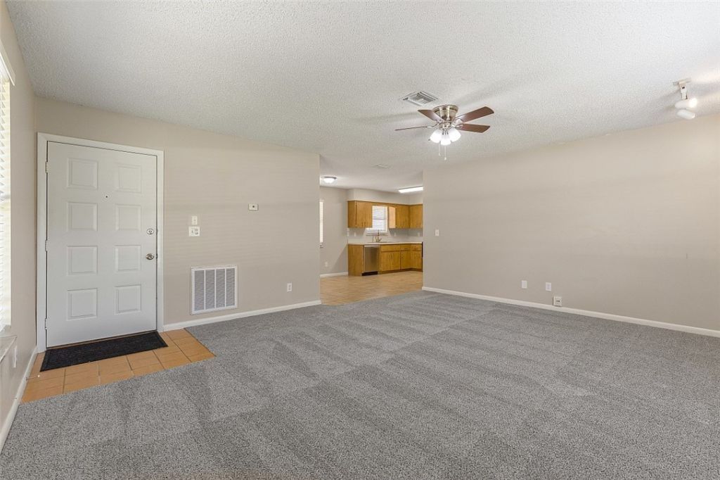 16 45th Avenue, Vero Beach, FL 32968 Photo