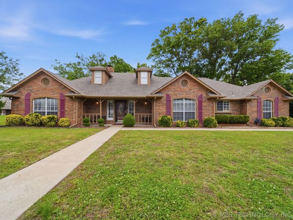 3006 N Country Club Road , Muskogee, OK 74403