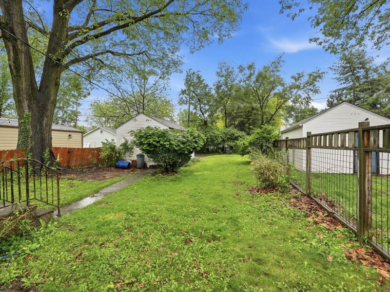 529 E Como Avenue , Columbus, OH 43202 Photo 19
