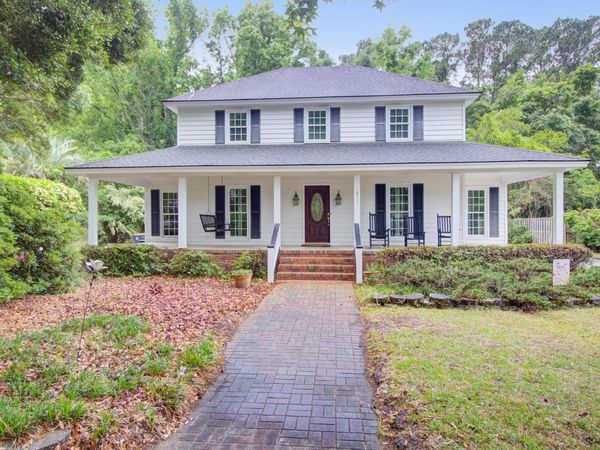 1011 Harbortowne Road, Charleston, SC 29412