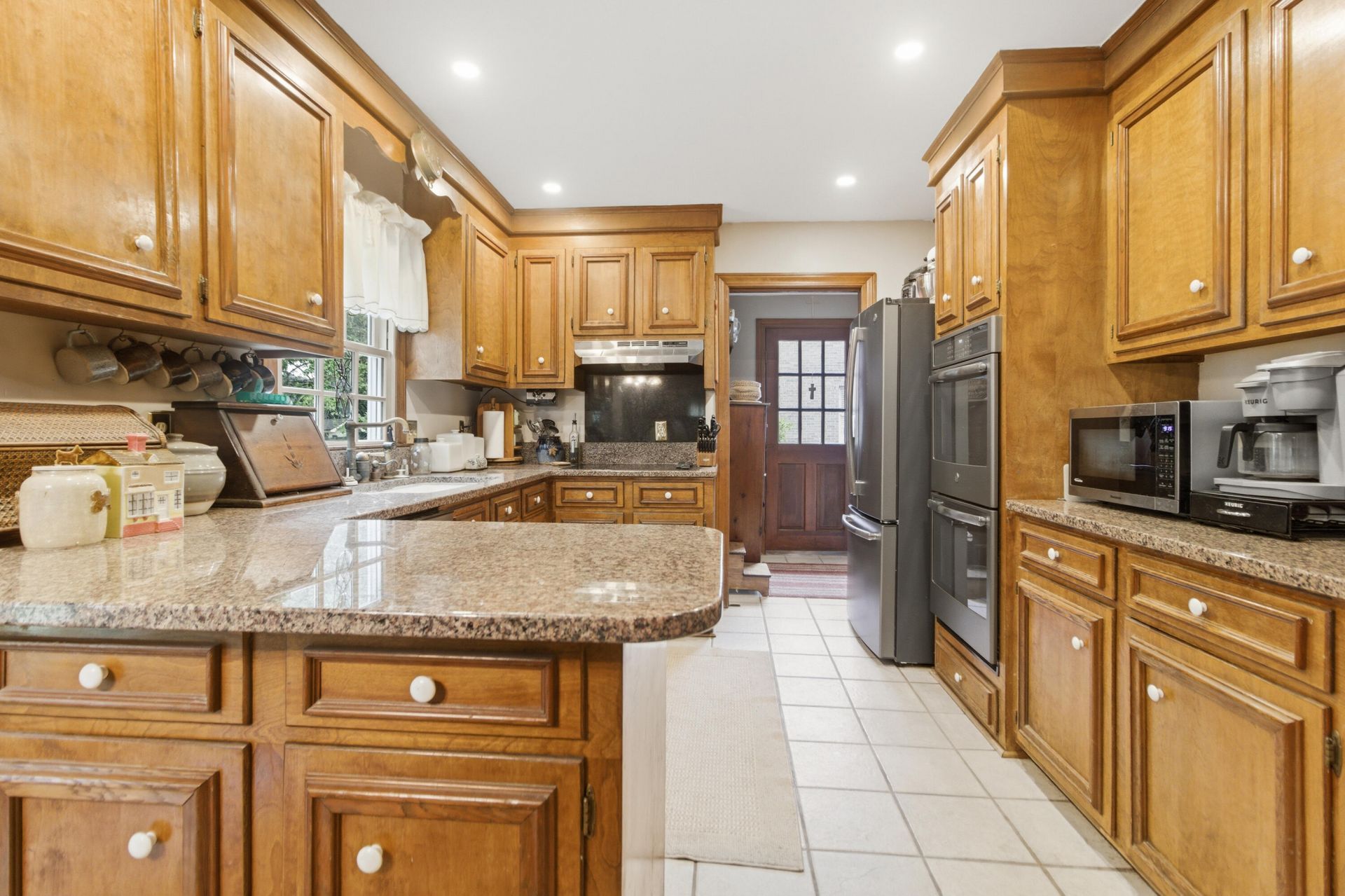 1011 Harbortowne Road Photo 10