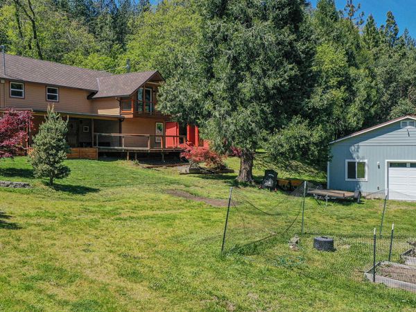 9320 Wagner Creek Road, Talent, OR 97540