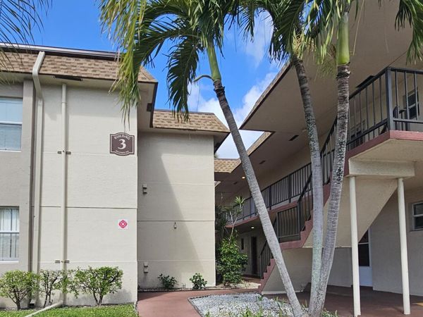 504 Davis Road, Unit 96, Palm Springs, FL 33461