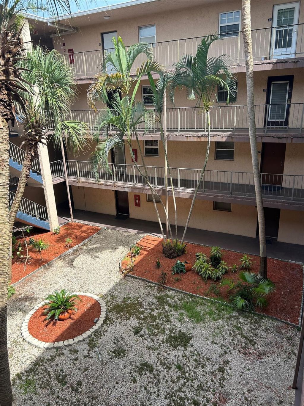 2860 Somerset Drive, Unit 311k, Lauderdale Lakes, FL 33311 Photo