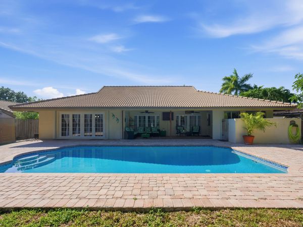 9924 NW 3rd Place, Coral Springs, FL 33071