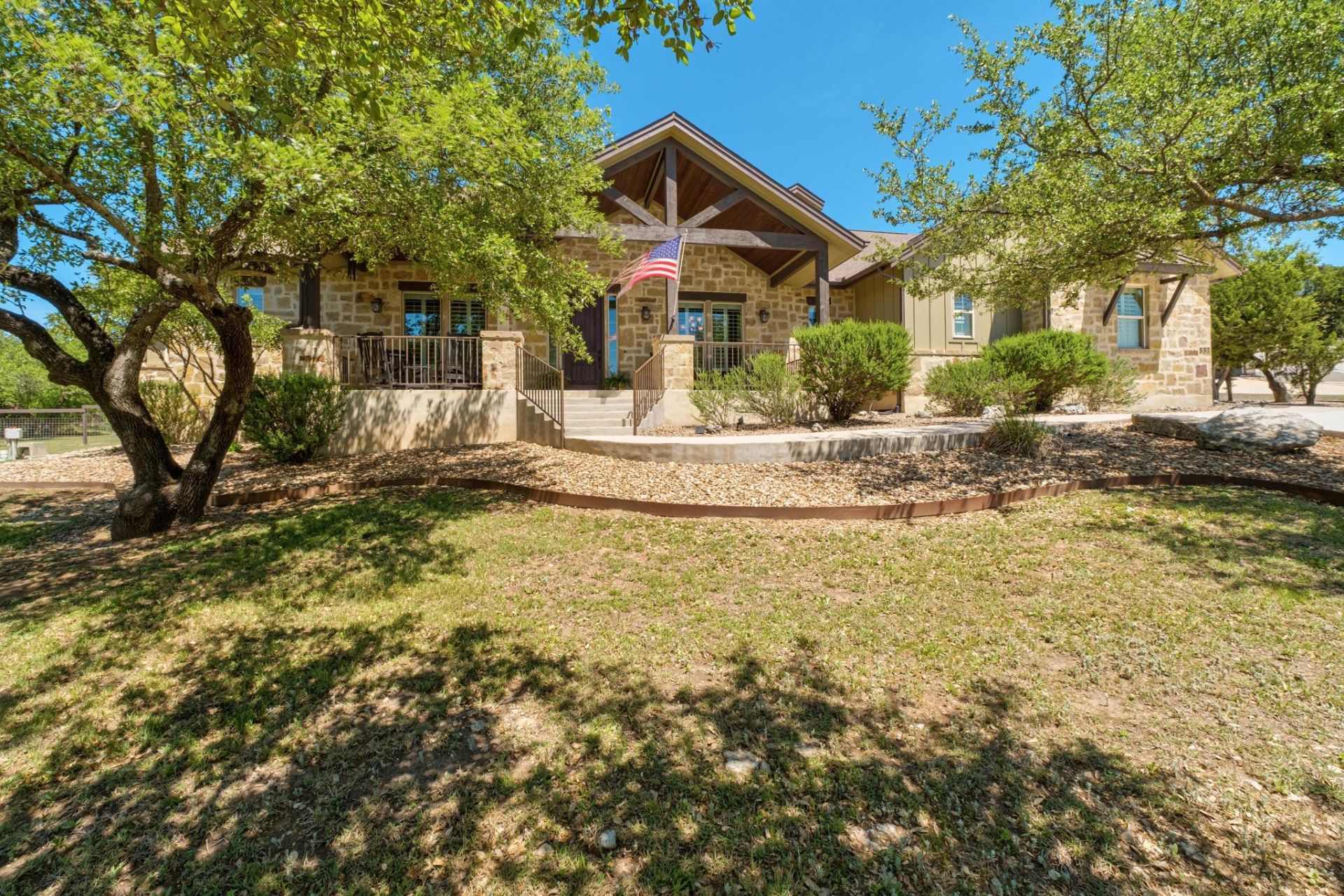 337 Golden Eagle Ln, Dripping Springs, TX 78620 Main Photo