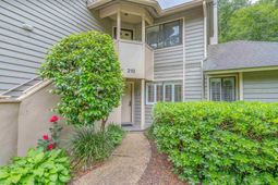 210 Westleton Dr. photo 4