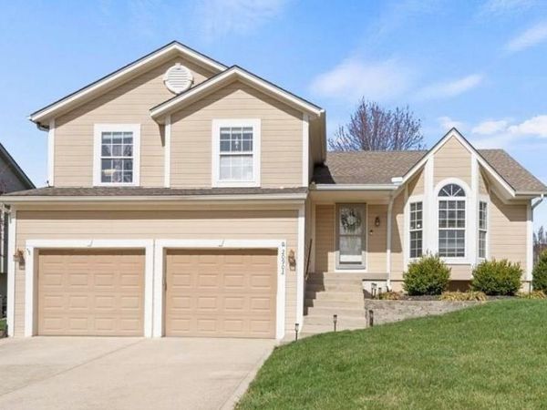 20902 W 118th Terrace, Olathe, KS 66061