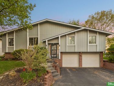1218 N 145 Plaza, Omaha, NE 68154
