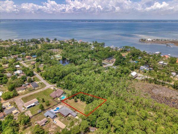 5601 Fleming Place, Pensacola, FL 32507