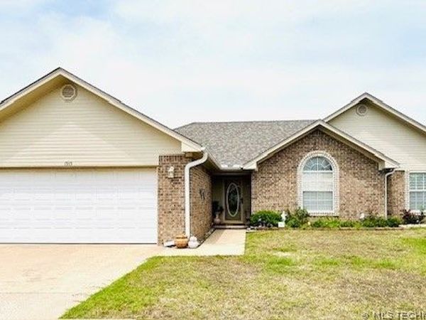 1915 6th NW, Ardmore, OK 73401