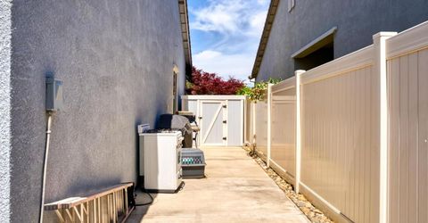 1552 Cloverleaf, Manteca, CA 95336 Photo