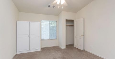 202 Meandering Ln, Turlock, CA 95382 Photo