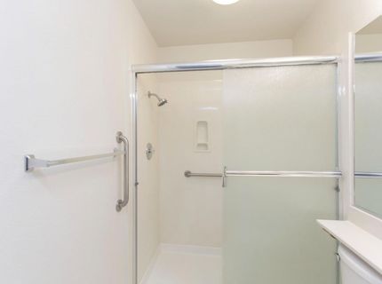 202 Meandering Ln, Turlock, CA 95382 Photo